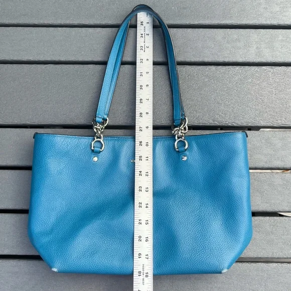Coach; Vibrant Teal/Blue Leather Tote; Minor Wear; Duel Handles;14x3x8in - Picture 2 of 10